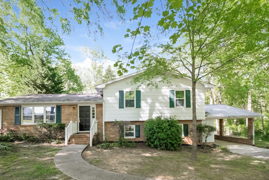 273 Holmes Dr, WinstonSalem, NC 27127 Home for Rent 4 Beds, 2